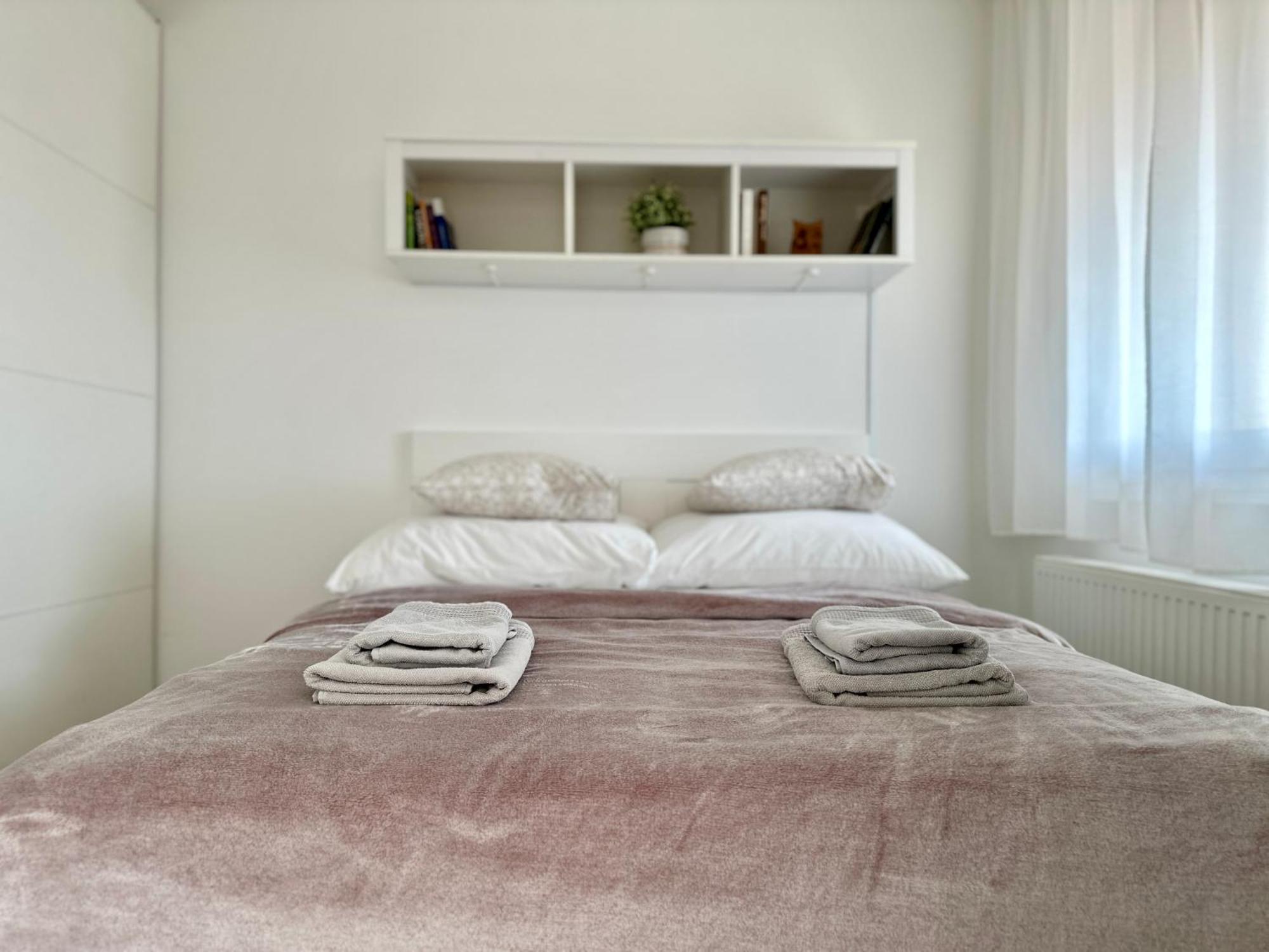 City Break Apartment - Private Garage, Ac, Balcony Budapest Eksteriør bilde
