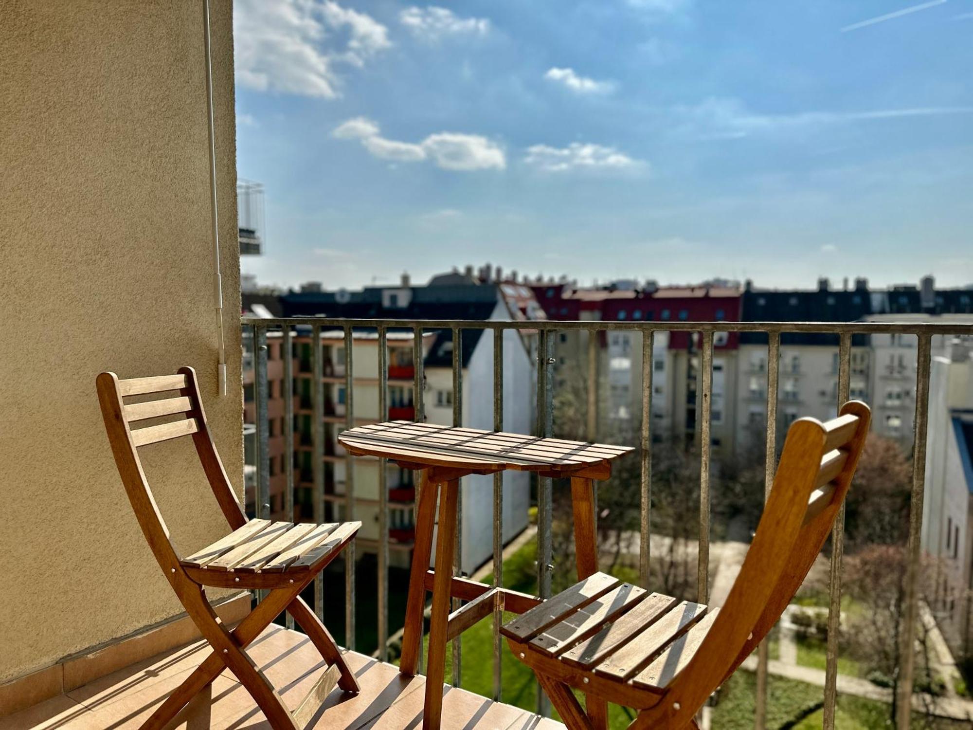 City Break Apartment - Private Garage, Ac, Balcony Budapest Eksteriør bilde